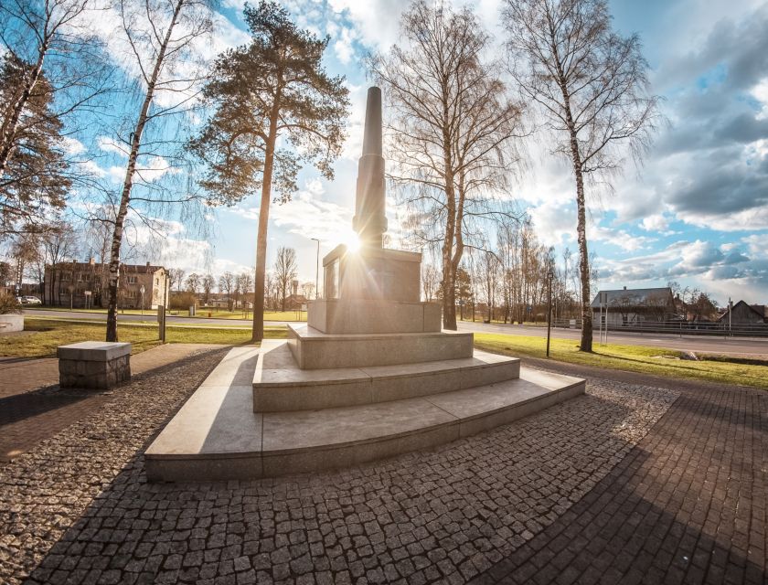 Līvānu atbrīvošanas piemineklis