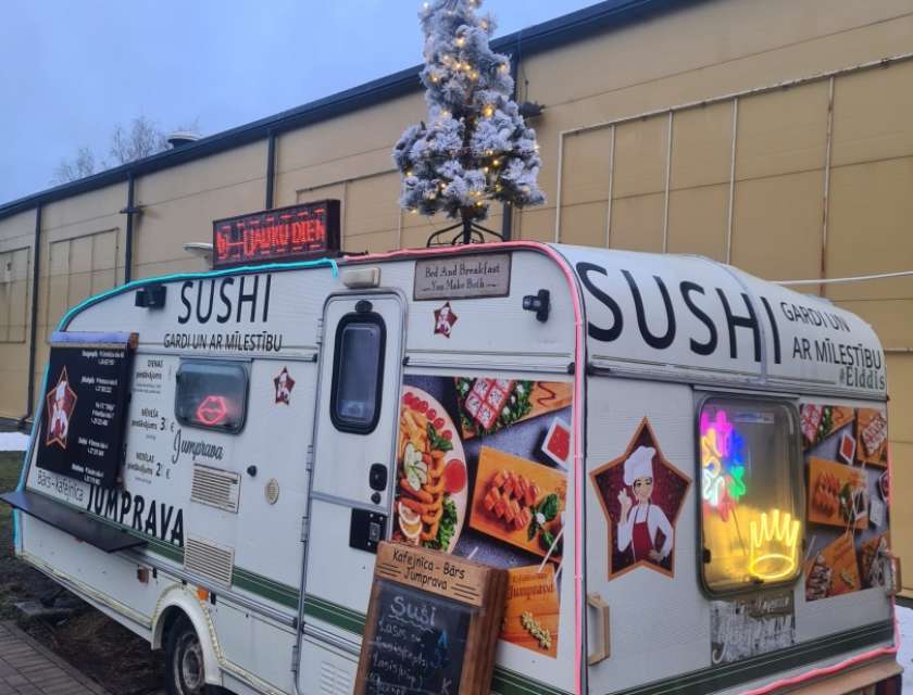 Takeaway sushi 
