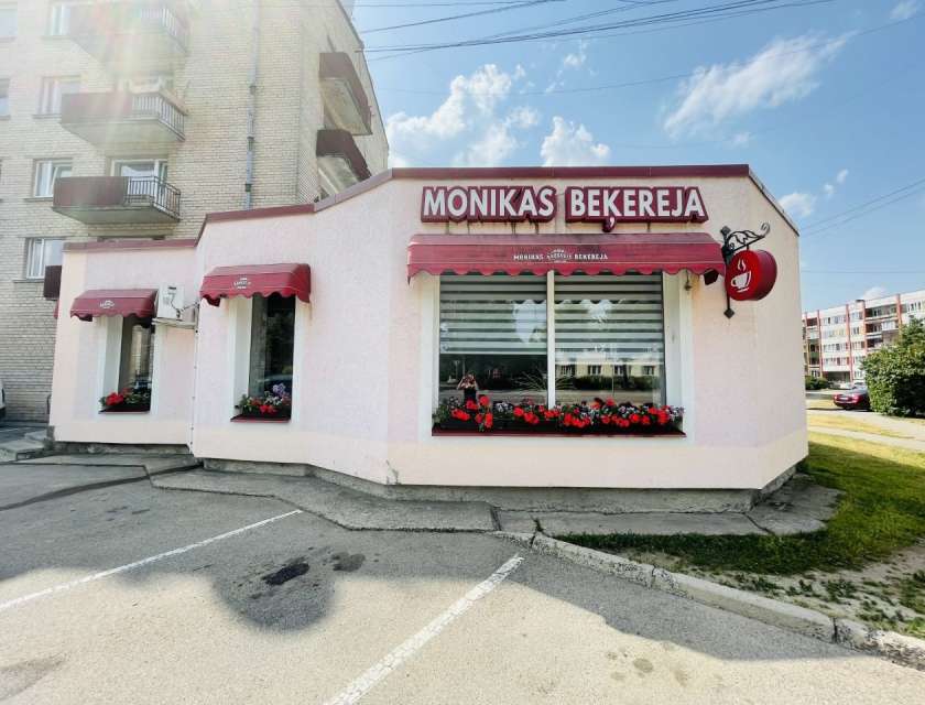 Pastry shop 